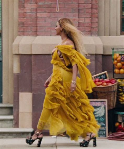 beyonce versace yellow|beyonce virgo dress.